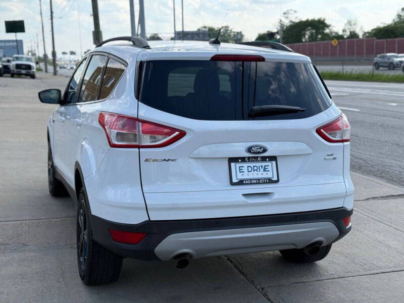 2016 Ford Escape SE