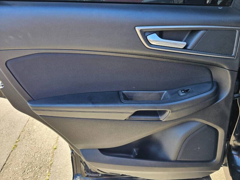 2017 Ford Edge SE