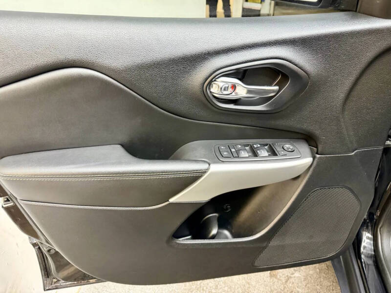 2018 Jeep Cherokee Latitude Plus