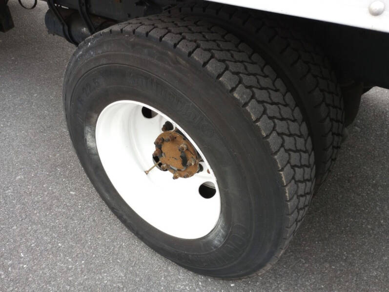 2014 Freightliner M2 106