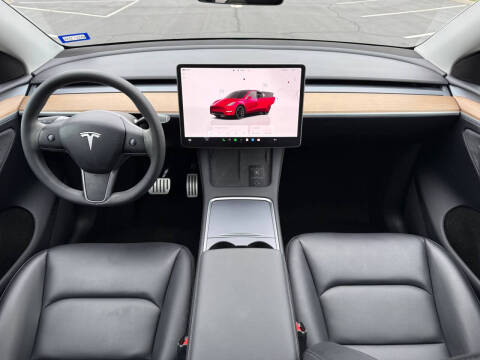 2024 Tesla Model Y Performance