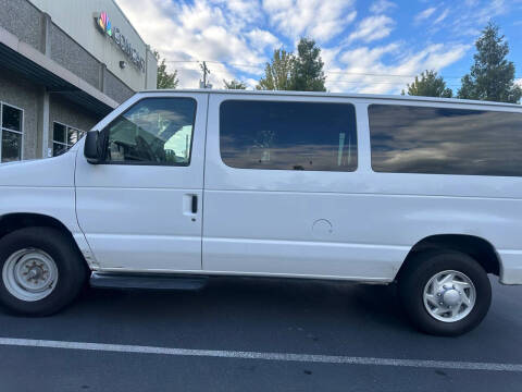 2014 Ford E-Series E-350 SD XLT