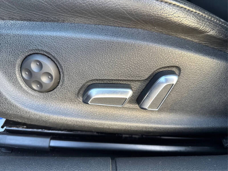 2014 Audi A4 2.0T quattro Premium