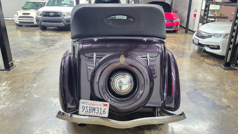 1936 Ford Phaeton