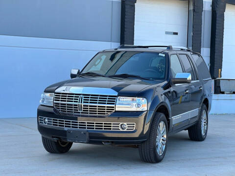 2010 Lincoln Navigator for sale at Clutch Motors in Lake Bluff IL