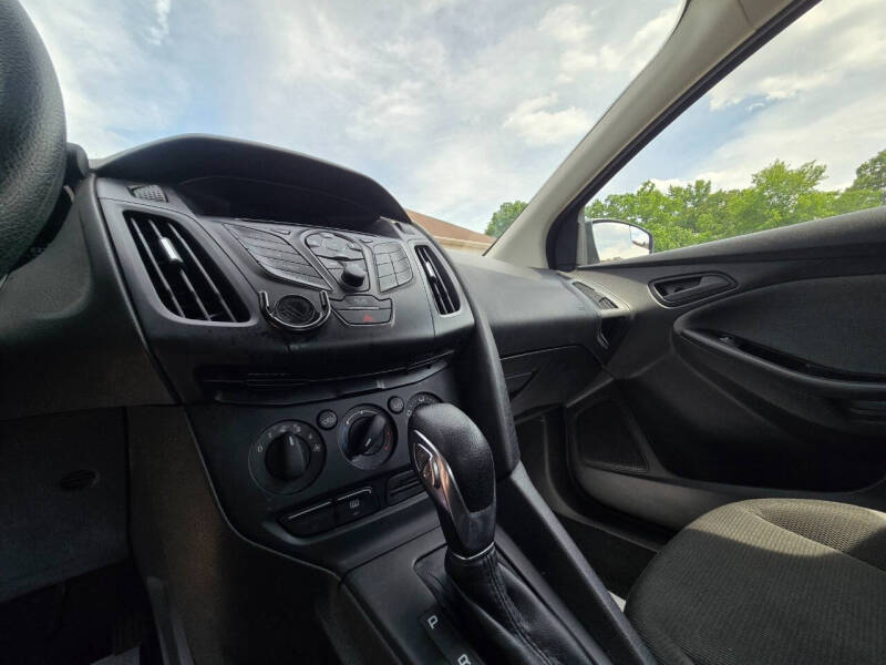 2012 Ford Focus S