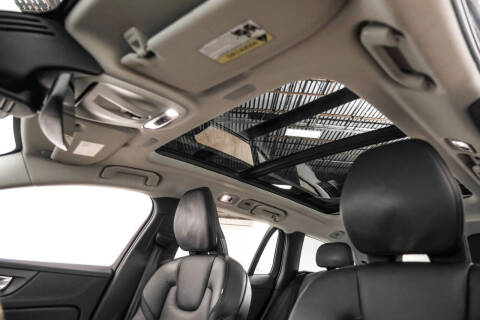 2021 Volvo V60 T5 Momentum