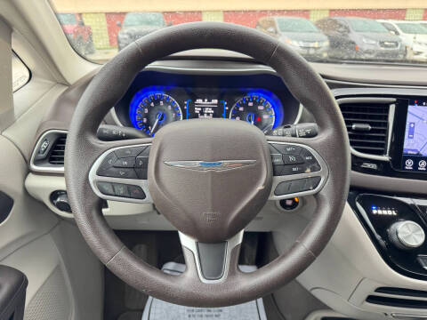 2017 Chrysler Pacifica Touring