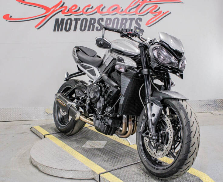 2024 Triumph Street Triple 765