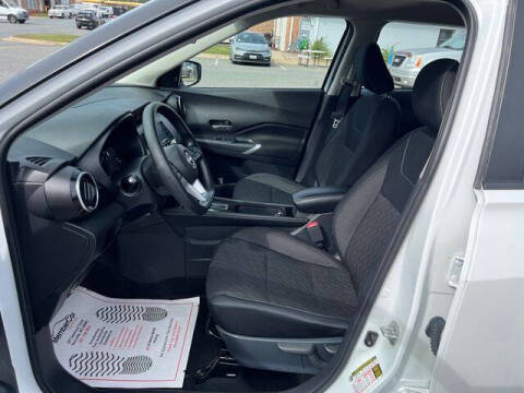 2023 Nissan Kicks SV