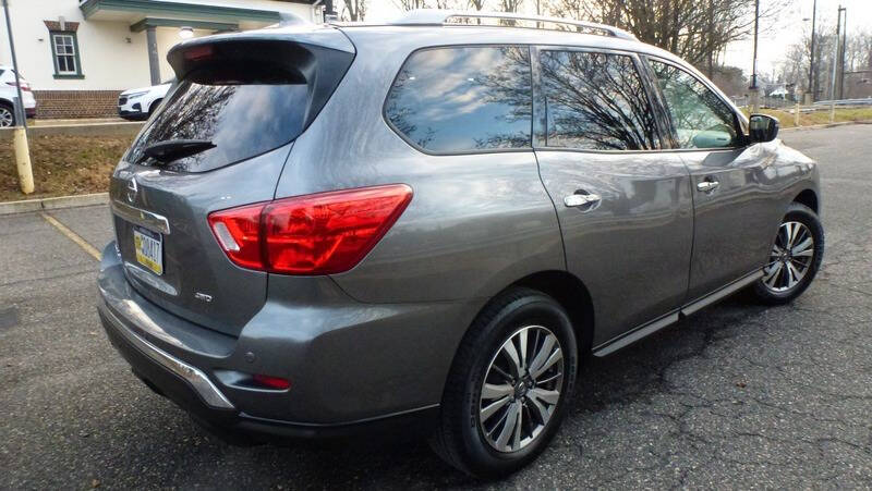 2020 Nissan Pathfinder S