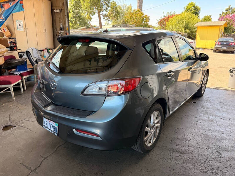 2013 Mazda MAZDA3 i Touring
