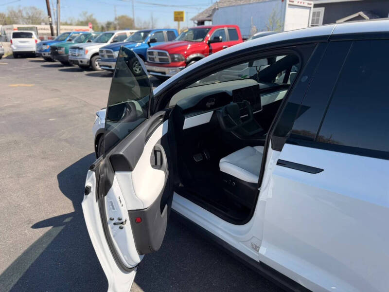 2022 Tesla Model X Plaid