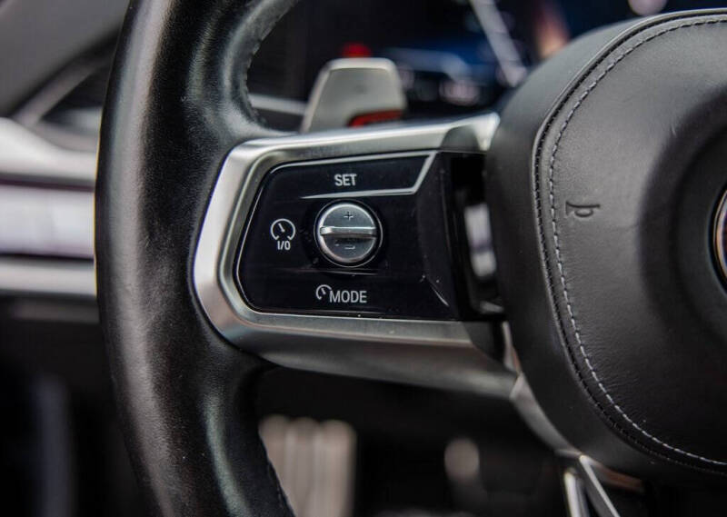 2023 BMW 7 Series 740i