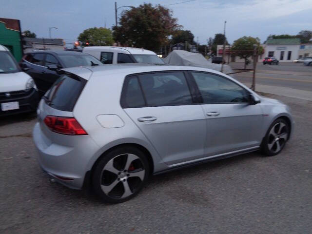 2015 Volkswagen Golf GTI SE