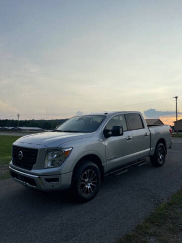 2021 Nissan Titan SV