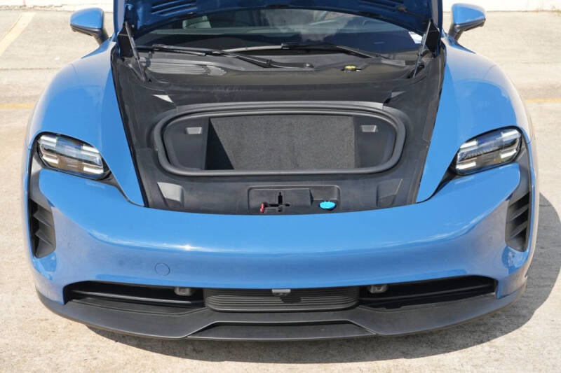 2023 Porsche Taycan