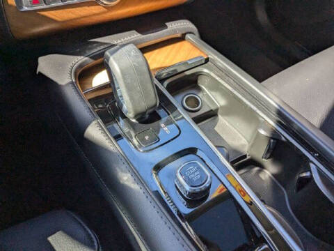 2024 Volvo XC90 B6 Plus Bright Theme 7P