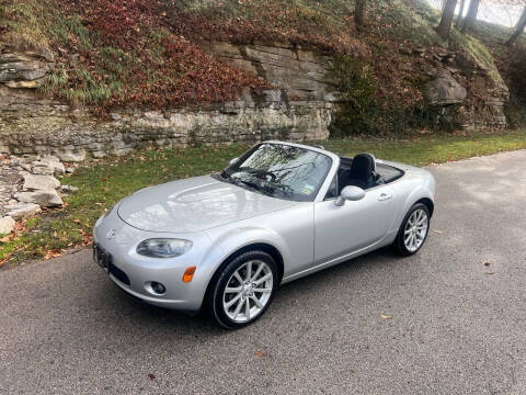 2007 Mazda MX-5 Miata for sale at Bogie's Motors in Saint Louis MO