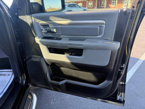 2016 RAM 1500 Big Horn