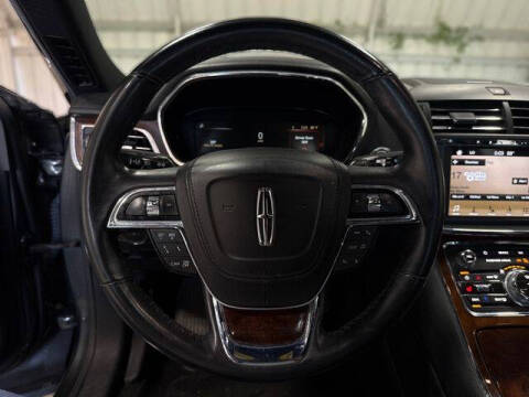2019 Lincoln Continental Select