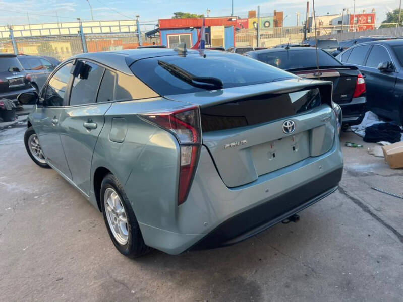 2017 Toyota Prius