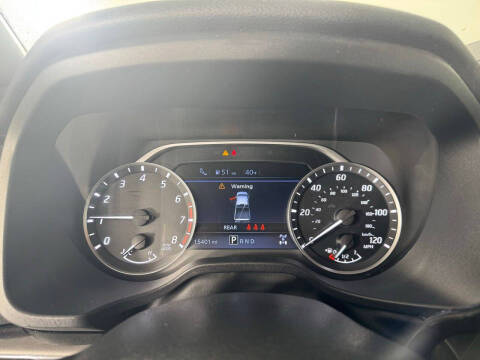 2024 Nissan Titan SV