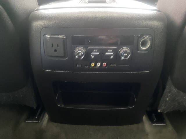 2015 Chevrolet Suburban LT