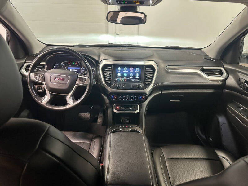 2021 GMC Acadia SLT