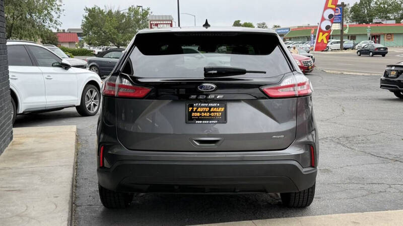 2022 Ford Edge SE