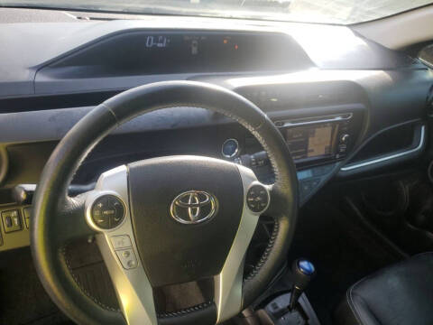 2017 Toyota Prius c Three