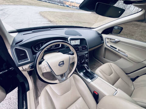 2015 Volvo XC60 T5 Drive-E Platinum