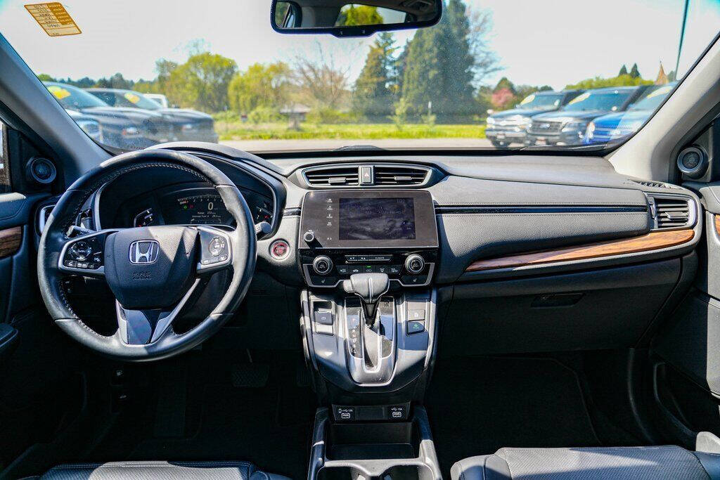 2020 Honda CR-V for sale at Auto Destination in Puyallup, WA