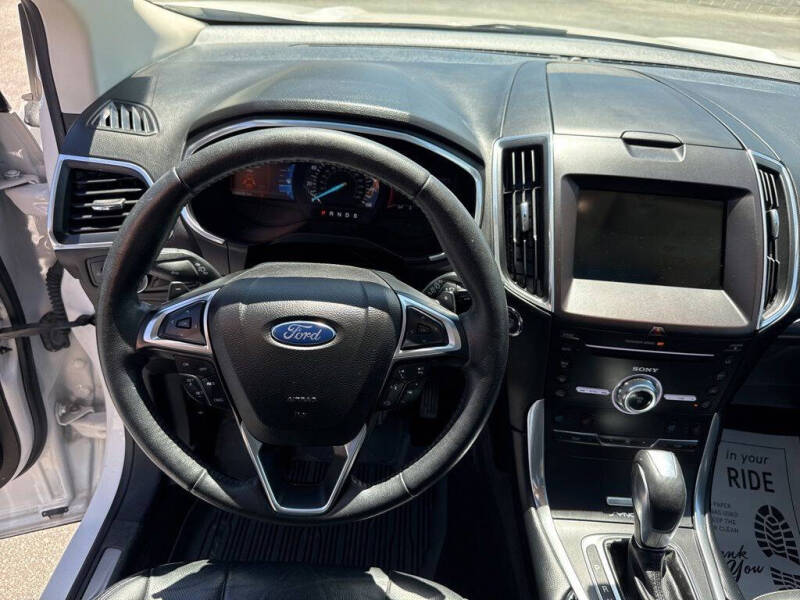 2017 Ford Edge Titanium