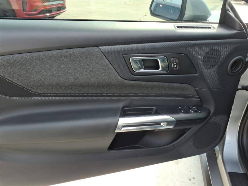 2025 Ford Mustang EcoBoost