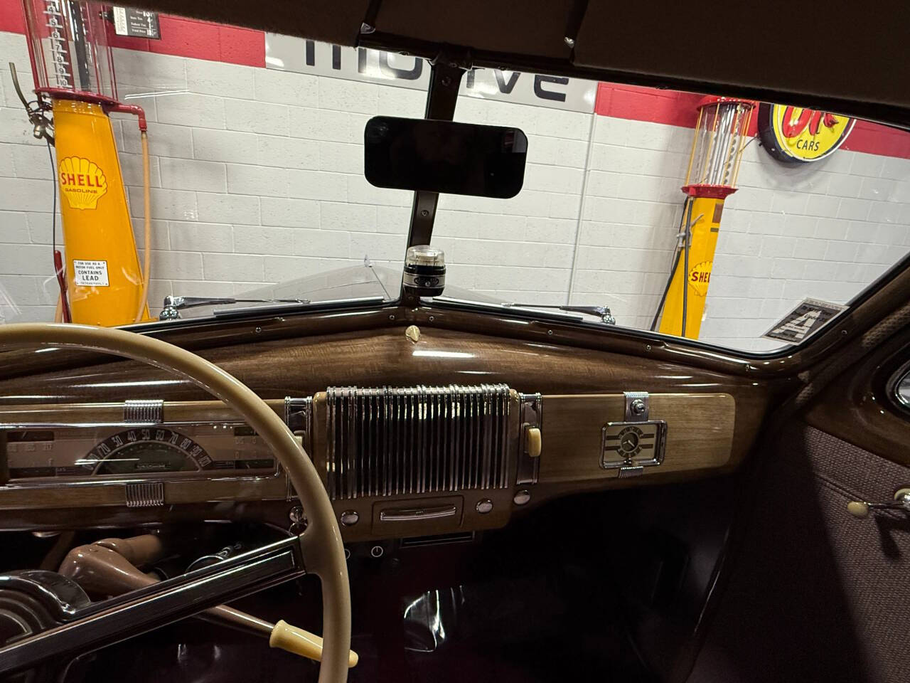 1940 Chevrolet Master Deluxe 35