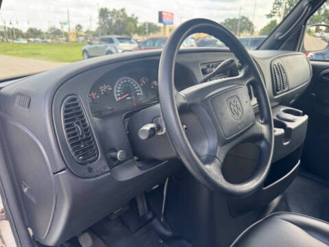 2001 Dodge Ram Van 1500