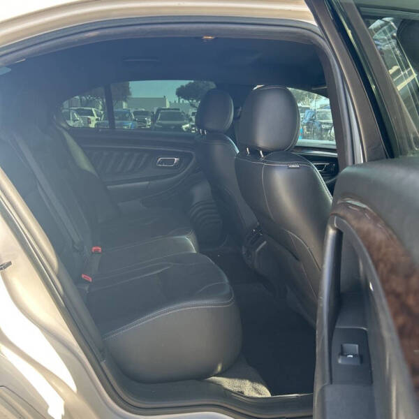 2019 Ford Taurus Limited