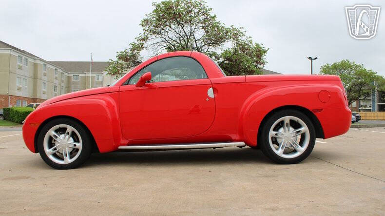 2004 Chevrolet SSR LS