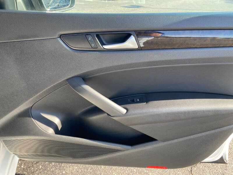 2014 Volkswagen Passat 2.0L TDI SEL Premium