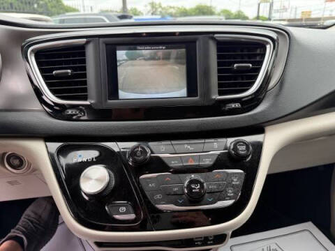 2020 Chrysler Pacifica Touring L