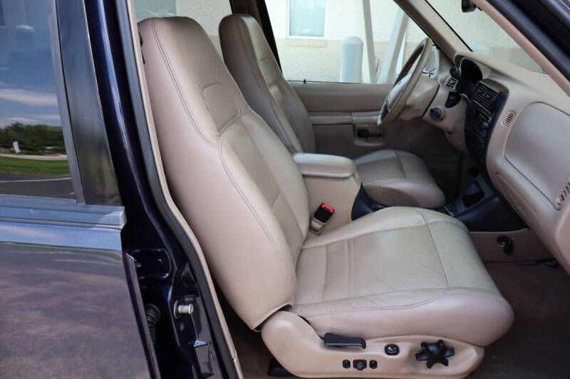 2000 Ford Explorer Eddie Bauer