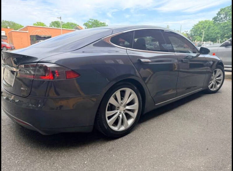 2015 Tesla Model S 85D