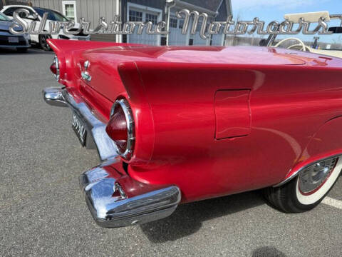 1957 Ford Thunderbird