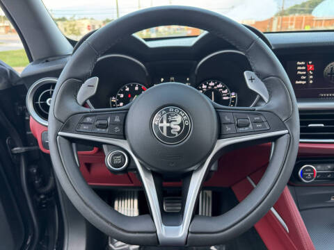 2018 Alfa Romeo Stelvio Sport