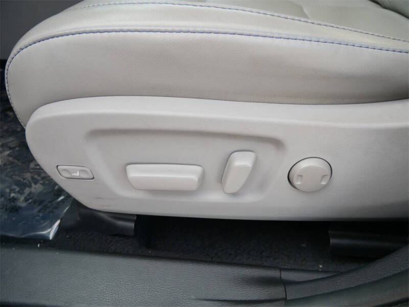 2019 Toyota Highlander Limited Platinum