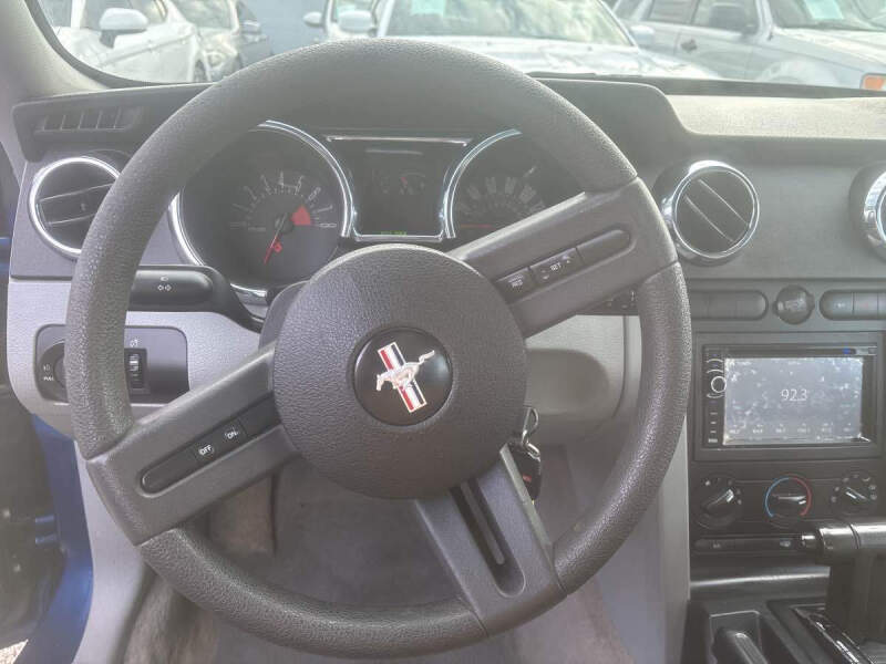 2007 Ford Mustang GT Deluxe