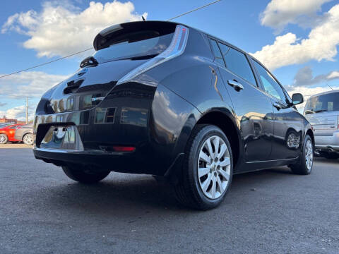 2013 Nissan LEAF S