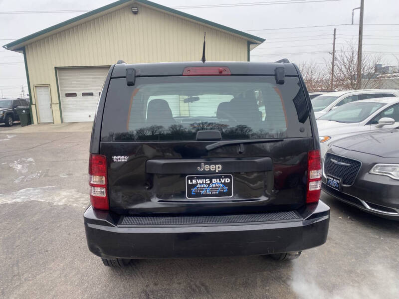2011 Jeep Liberty Sport