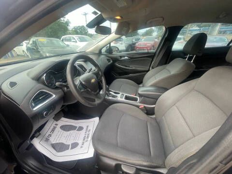 2017 Chevrolet Cruze LS Auto